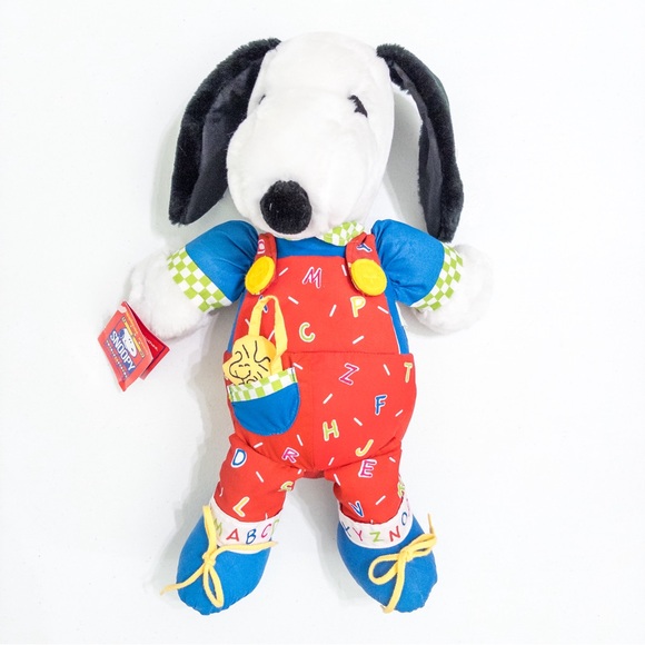 Applause Other - APPLAUSE SNOOPY Learn & Play Plush W/zip, tie, buttons Vintage 1968 16” NEW TAGS
